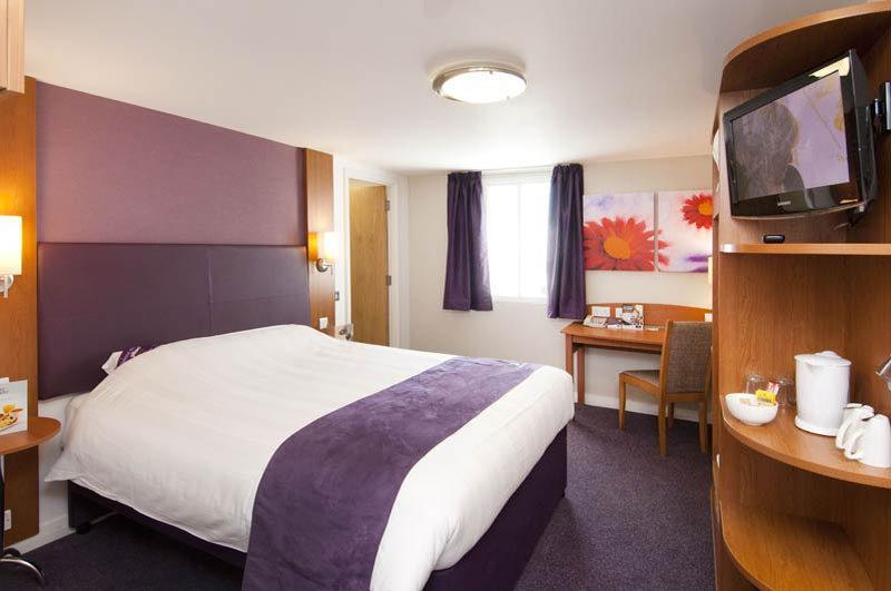 Premier West Hotel